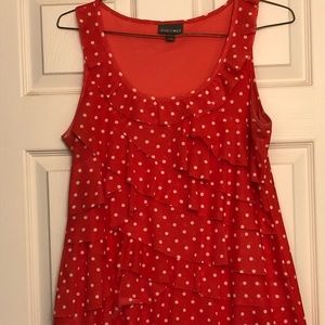Ladies sleeveless blouse.